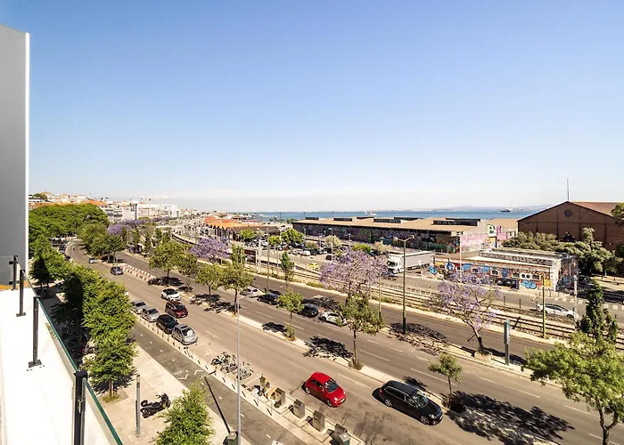 Whome Brand New Rooftop With River View شقة *