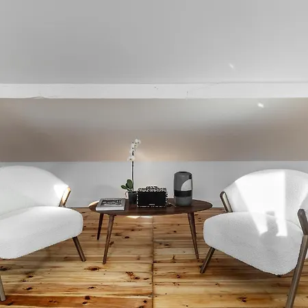 Whome Brand New Rooftop With River View Apartmán